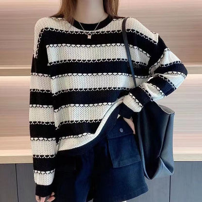 Loose Contrasting Striped Pullover