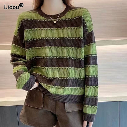 Loose Contrasting Striped Pullover