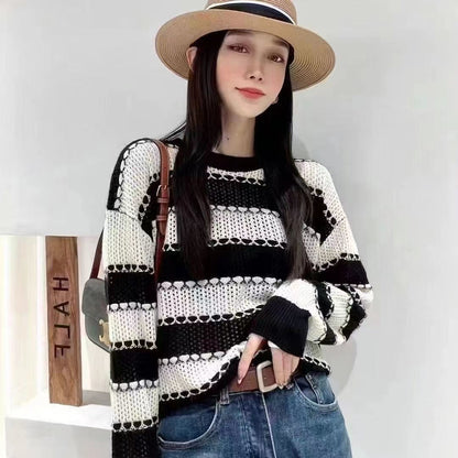 Loose Contrasting Striped Pullover